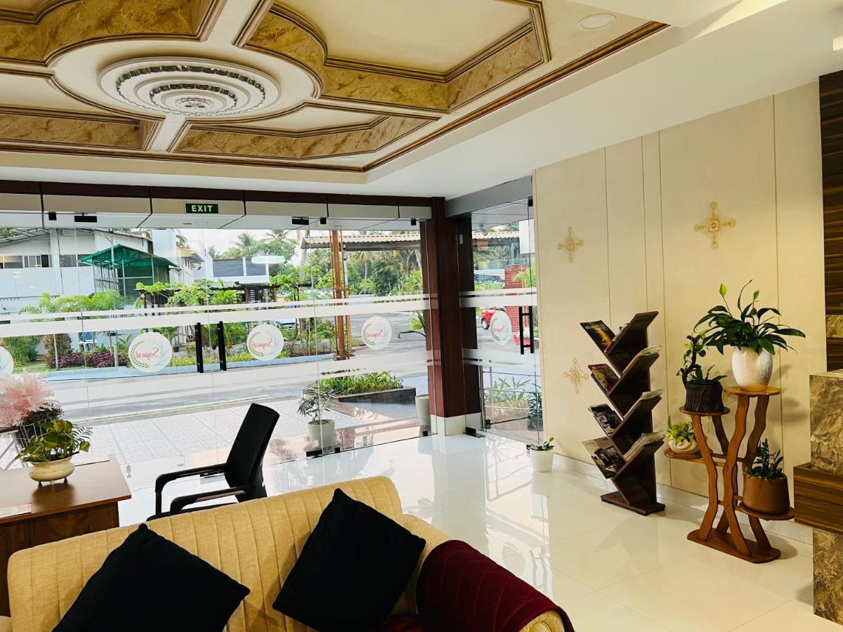 Hotel Seapark Kollam Ngoại thất bức ảnh