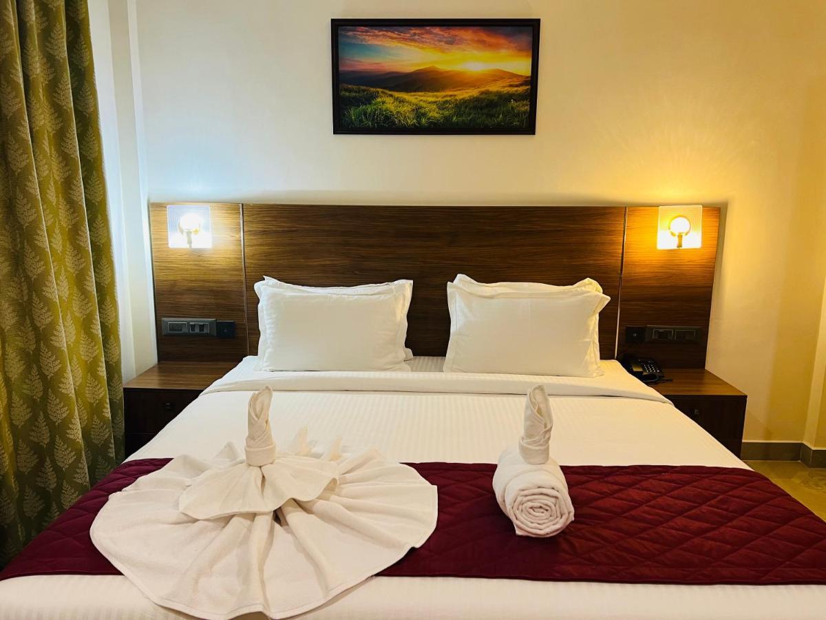 Hotel Seapark Kollam Ngoại thất bức ảnh