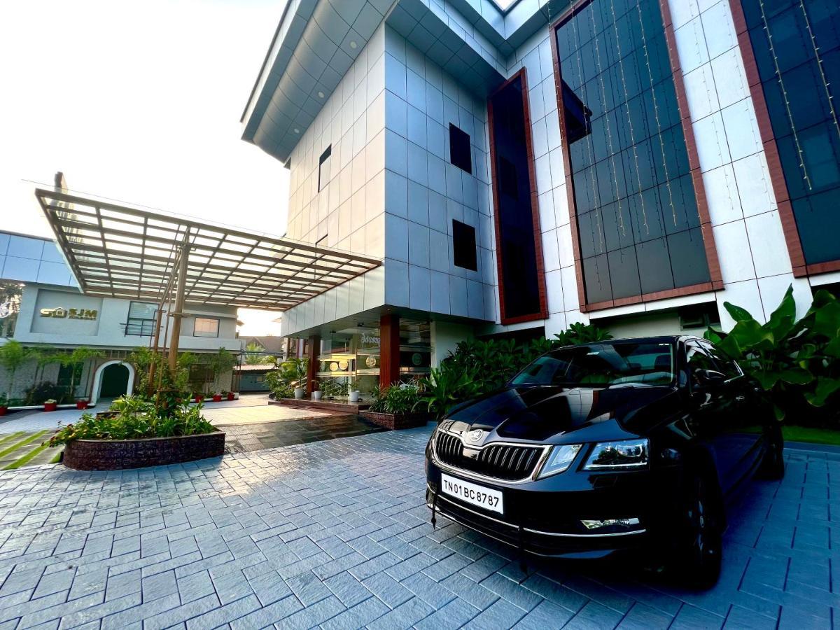 Hotel Seapark Kollam Ngoại thất bức ảnh