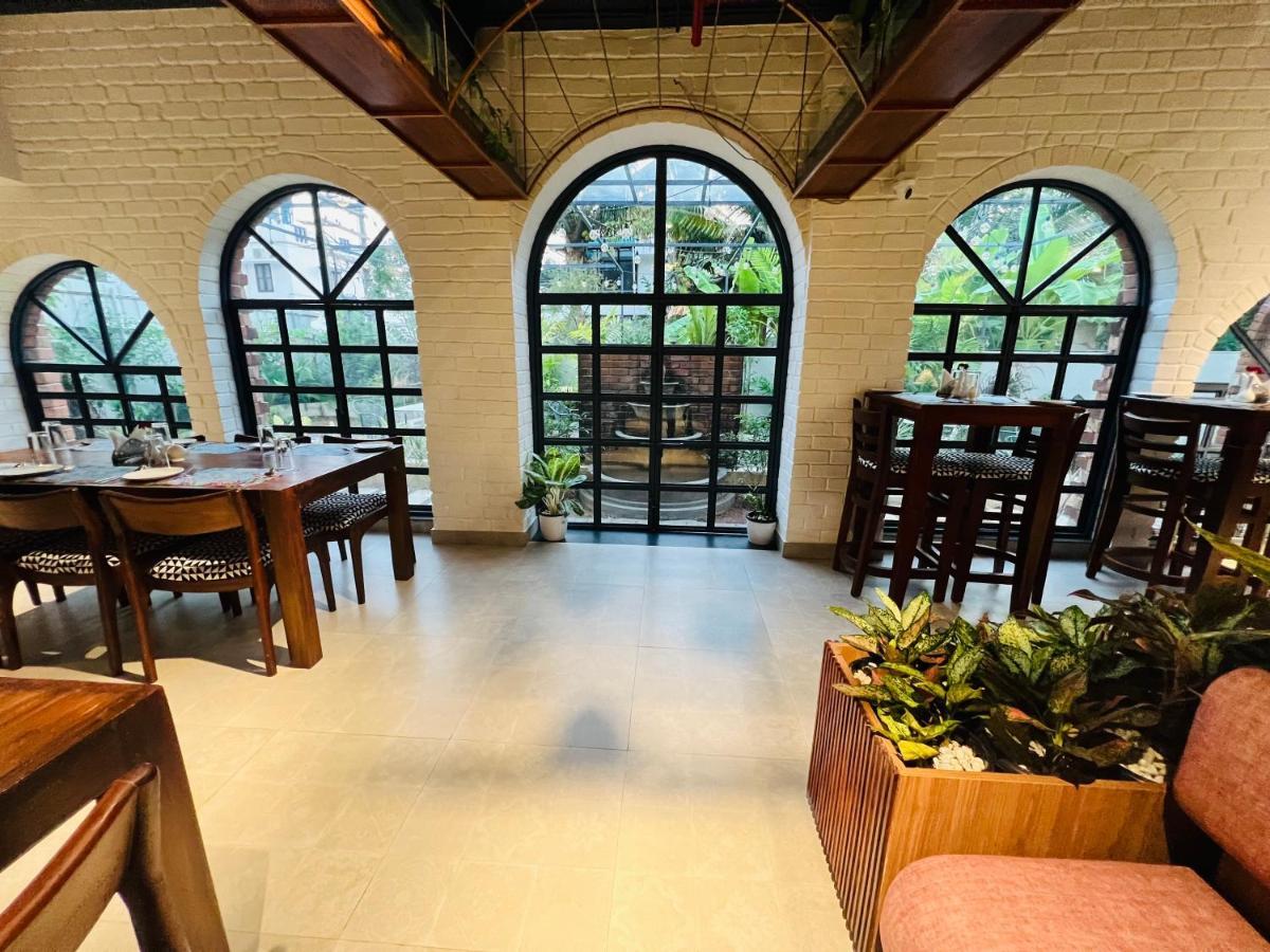 Hotel Seapark Kollam Ngoại thất bức ảnh