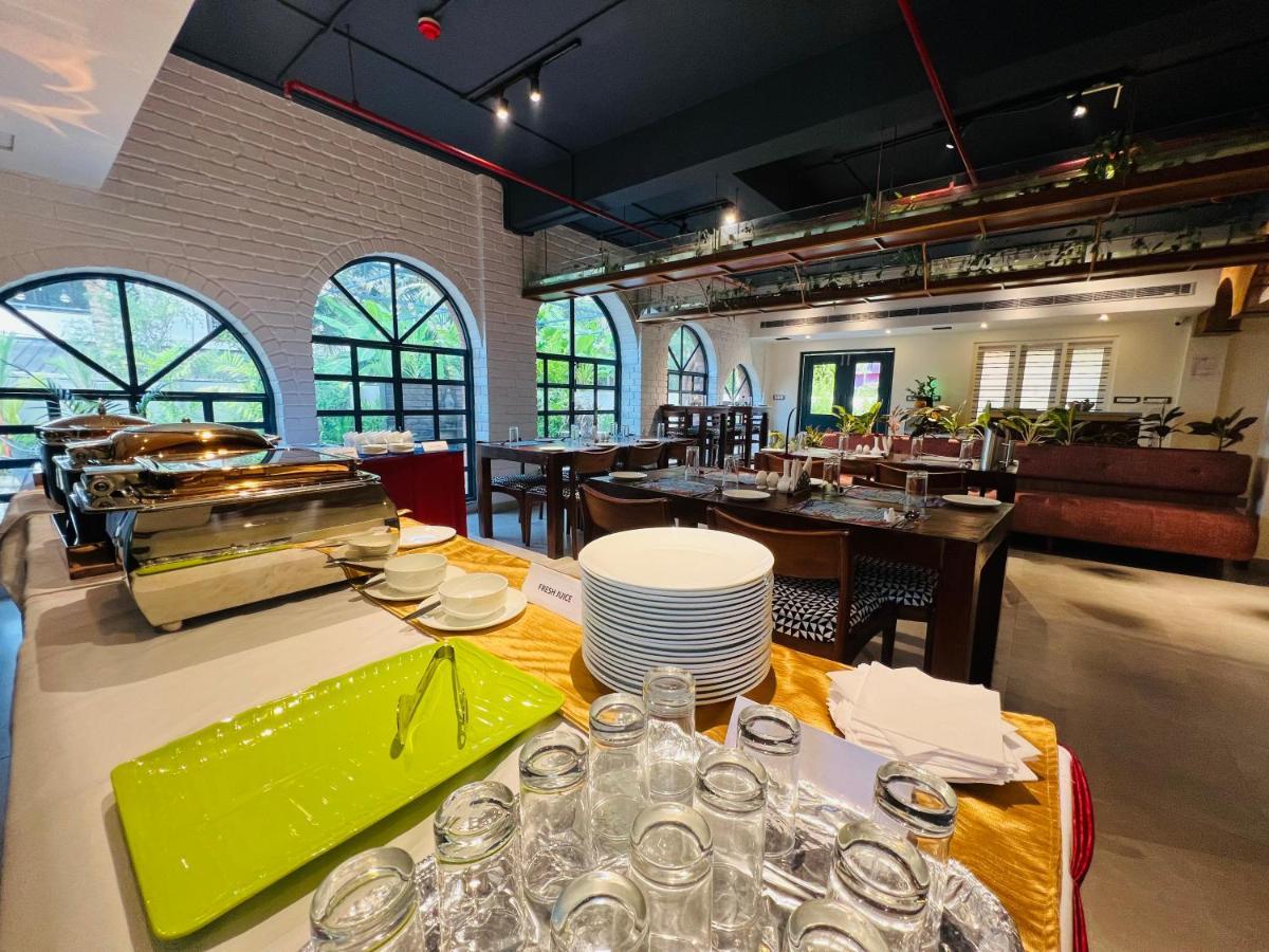 Hotel Seapark Kollam Ngoại thất bức ảnh